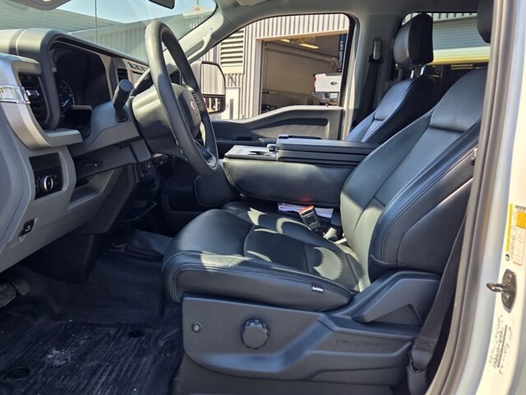 Used 2023 Ford F250 XL w/ FX4 Off-Road Package AWD/4WD image 6