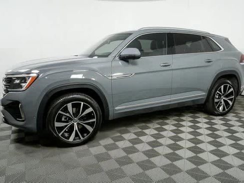 New 2026 Volkswagen Atlas Cross Sport SEL Premium R-Line image 3