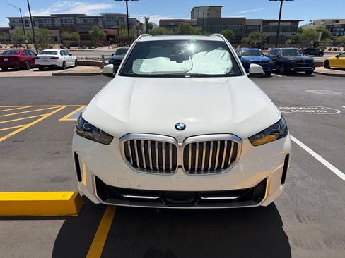 Used 2025 BMW X5 sDrive40i RWD image 2