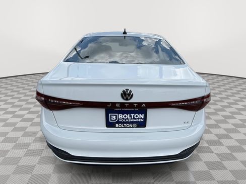 New 2025 Volkswagen Jetta SE image 8