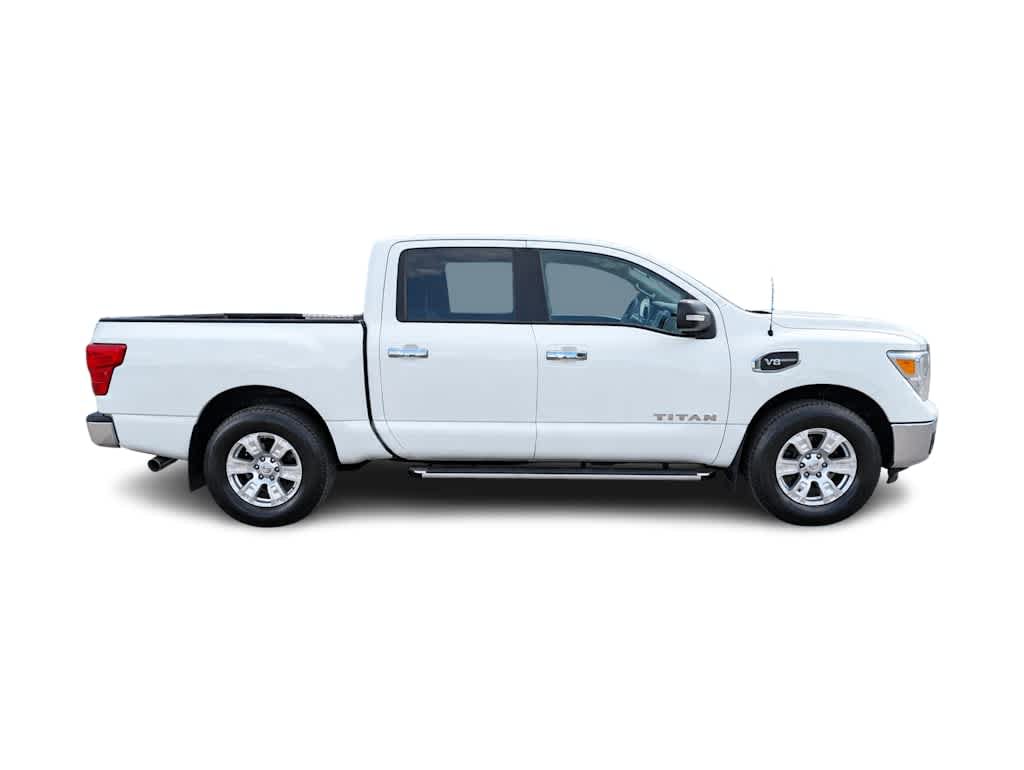 Used 2017 Nissan Titan SV AWD/4WD image 4