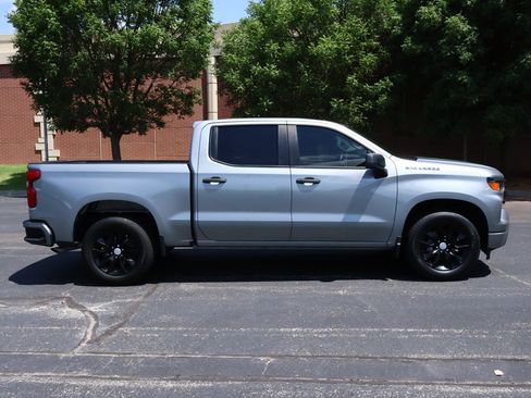 Used 2024 Chevrolet Silverado 1500 Custom RWD image 28