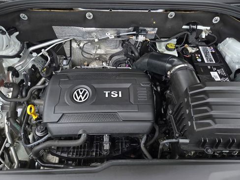 Used 2023 Volkswagen Atlas SE AWD/4WD image 32