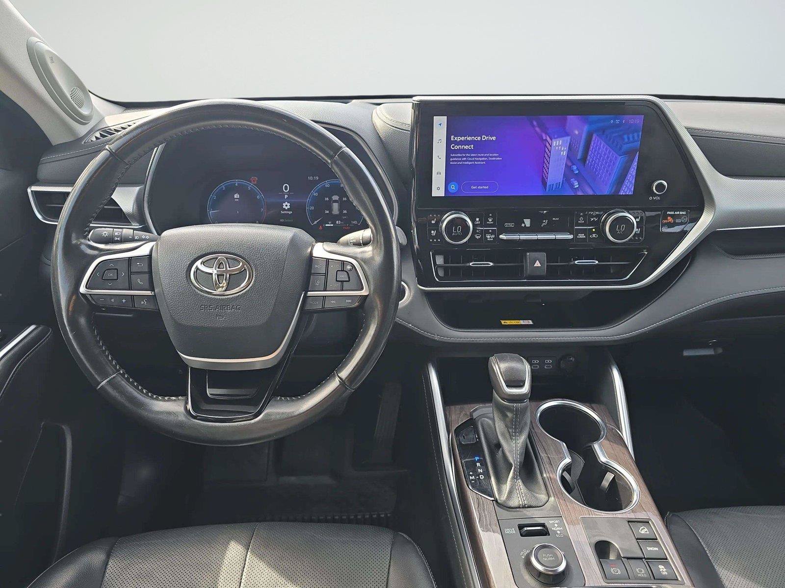 Used 2024 Toyota Highlander Platinum AWD/4WD image 20