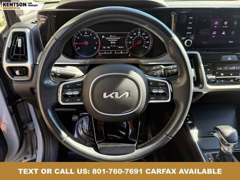 Used 2023 Kia Sorento S w/ Panoramic Sunroof Package AWD/4WD image 15