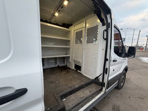 Used 2017 Ford Transit 250 130 Medium Roof image 13