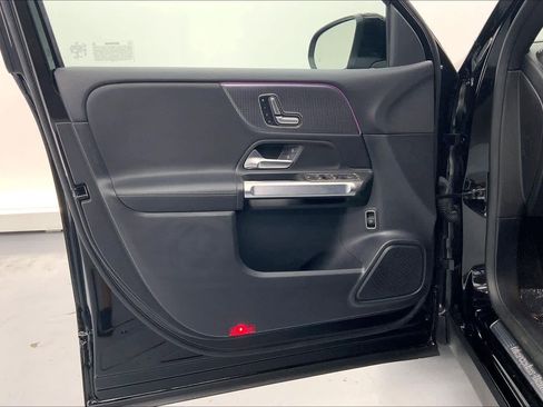 Certified 2021 Mercedes-Benz GLB 250 image 19