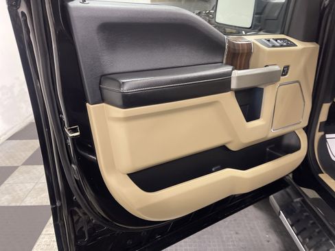 Used 2016 Ford F150 Lariat w/ Equipment Group 502A Luxury AWD/4WD image 10