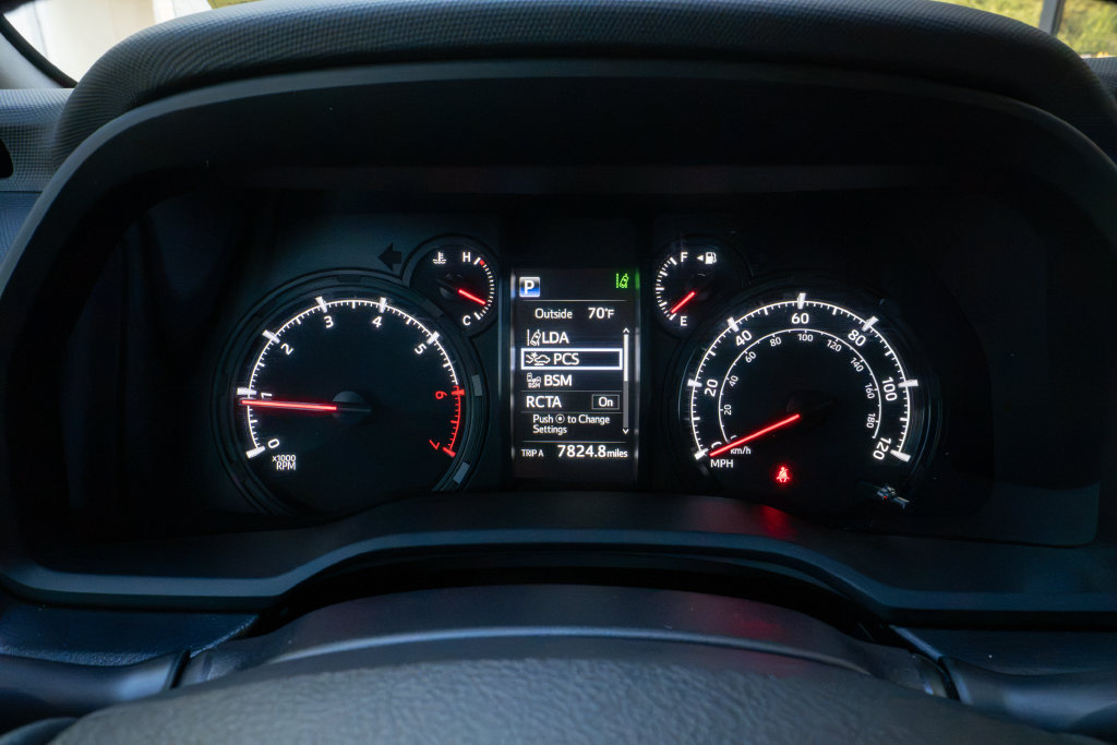 Used 2023 Toyota 4Runner SR5 AWD/4WD image 13
