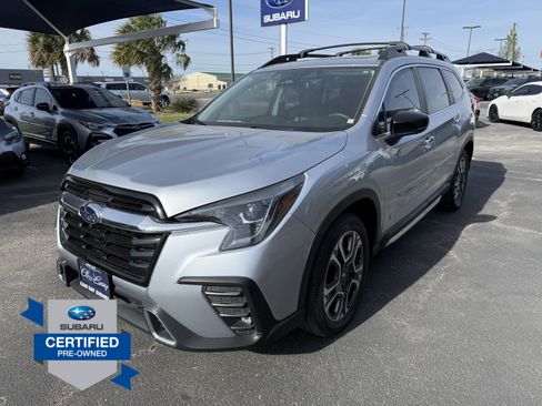 Used 2025 Subaru Ascent Touring w/ Popular Package #2 AWD/4WD image 3