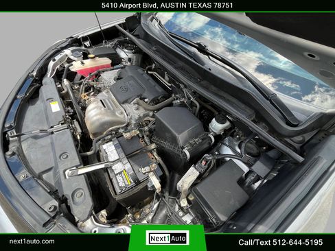 Used 2018 Toyota RAV4 SE w/ Power Extra Value Package FWD image 37