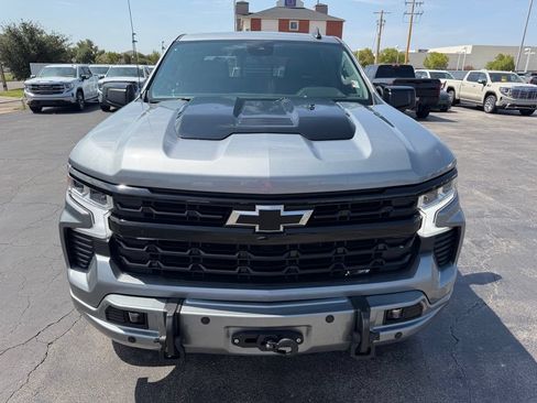 Used 2024 Chevrolet Silverado 1500 LT Trail Boss w/ Convenience Package II AWD/4WD image 6