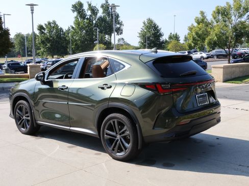 Used 2025 Lexus NX 450h+ AWD w/ Accessory Package (K3) image 7