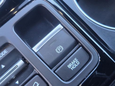 Used 2025 Honda Pilot Sport image 19