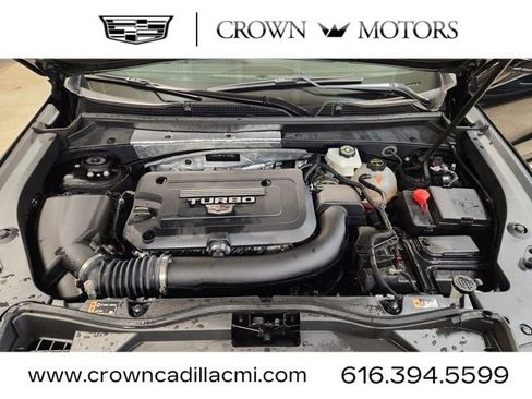 Certified 2025 Cadillac XT4 Premium Luxury image 7