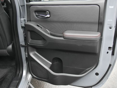 Used 2024 Nissan Frontier Pro-X w/ Pro Convenience Package image 43