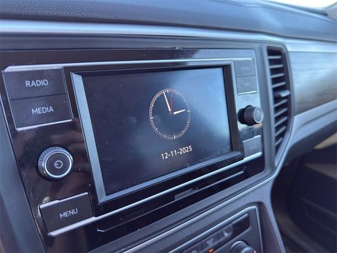 Used 2022 Volkswagen Atlas SE image 19