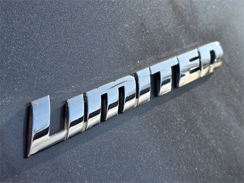 Used 2025 Toyota Tundra Limited image 7