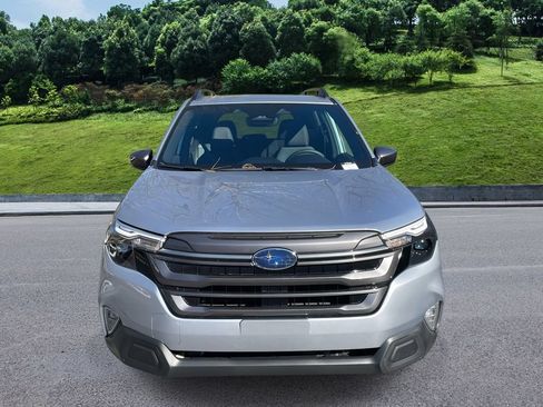 Used 2026 Subaru Forester Premium AWD/4WD image 8