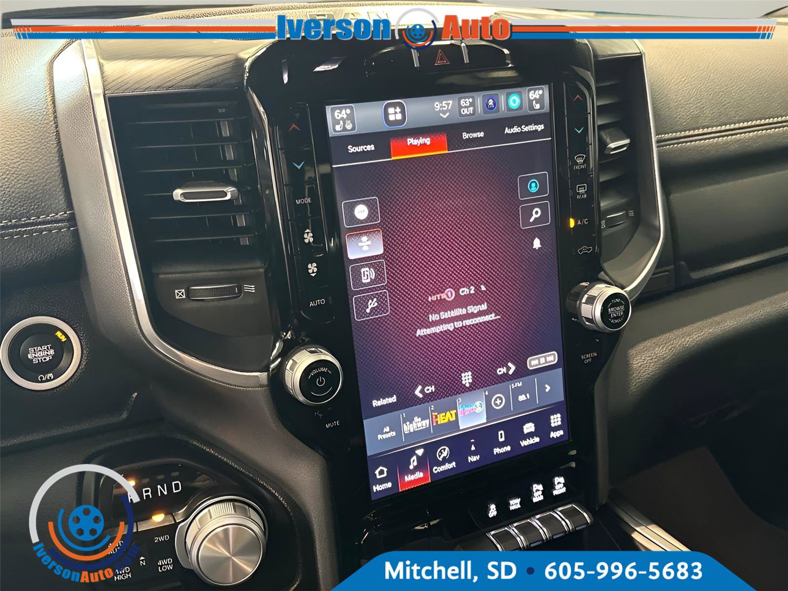 Used 2023 RAM 1500 Laramie AWD/4WD image 19