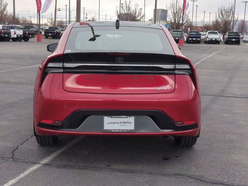 New 2026 Toyota Prius Plug-In Hybrid image 4