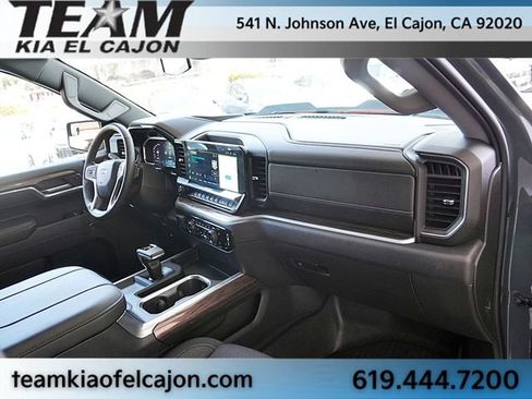 Used 2026 Chevrolet Silverado 1500 LT Trail Boss w/ LPO, Dark Essentials Package AWD/4WD image 10