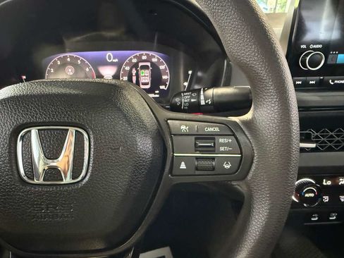 Used 2025 Honda Accord SE image 13