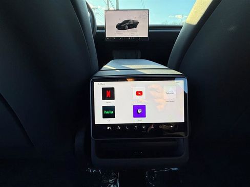 Used 2024 Tesla Model 3 image 14