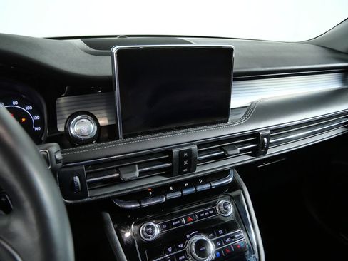 Certified 2022 Lincoln Corsair AWD w/ Premium Package image 17
