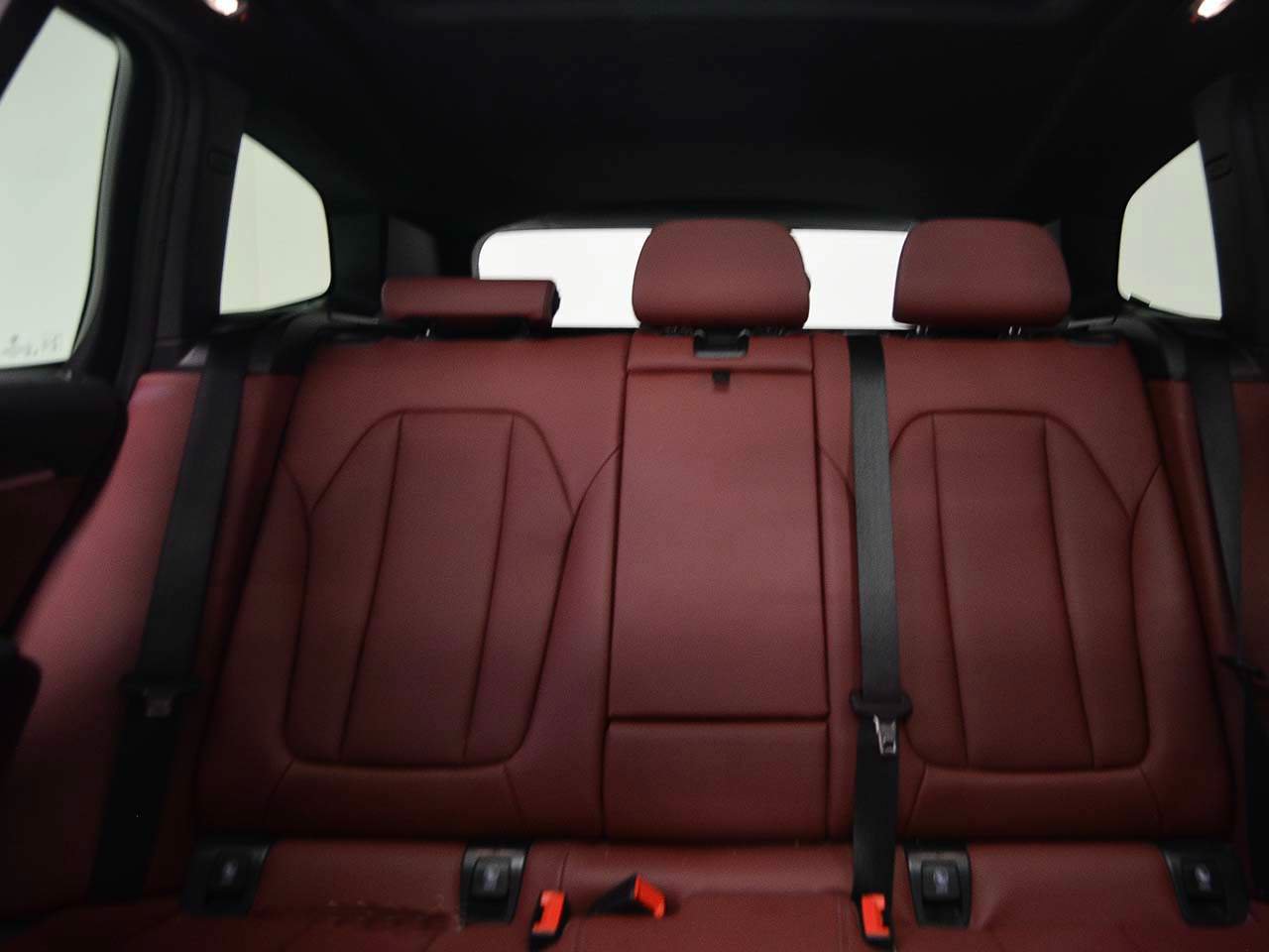 Used 2024 BMW X3 sDrive30i w/ Convenience Package RWD image 9