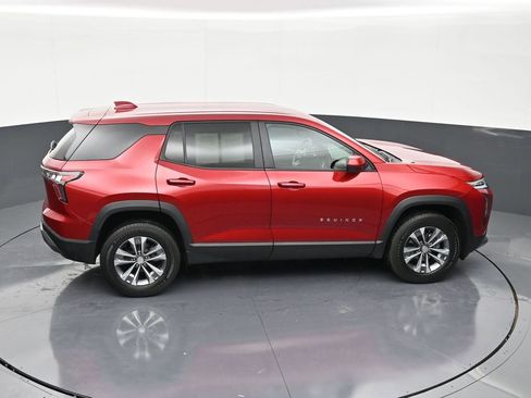 Used 2025 Chevrolet Equinox LT w/ Safety and Technology Package FWD image 17