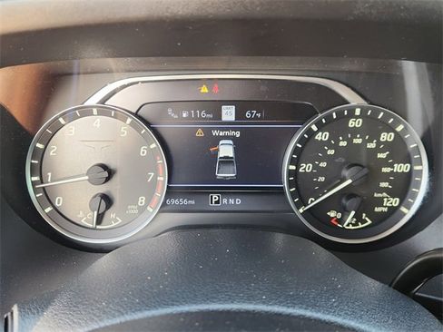 Used 2021 Nissan Titan SV w/ SV Convenience Package image 15