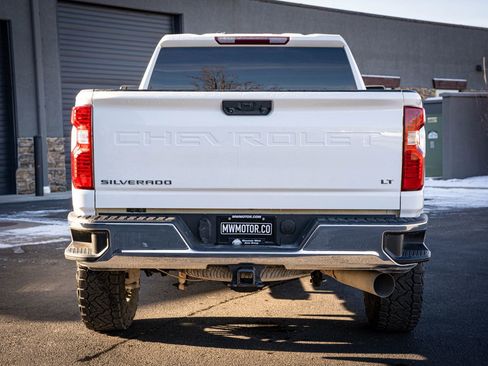 Used 2024 Chevrolet Silverado 2500 LT image 8