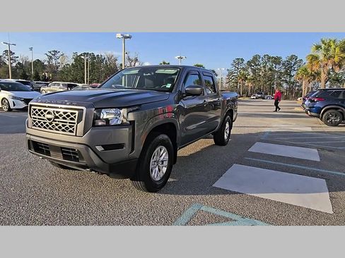 Used 2024 Nissan Frontier SV w/ Technology Package image 20