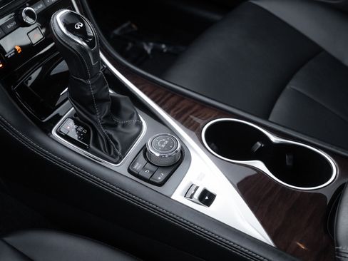 Used 2018 INFINITI Q50 Luxe w/ Essential Package (3.0T Luxe) image 18