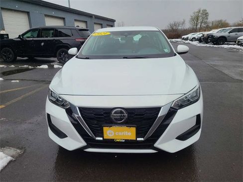 Used 2021 Nissan Sentra SV image 3