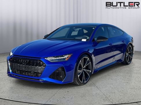 Used 2022 Audi RS 7 Sportback w/ Black Optic Package image 1