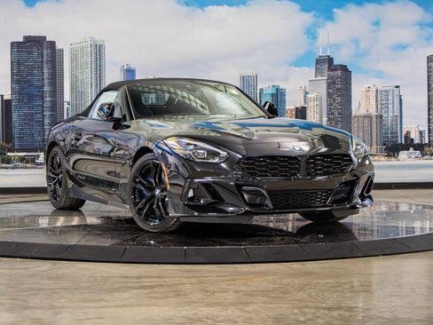 New 2026 BMW Z4 M40i w/ Shadowloine Package image 2