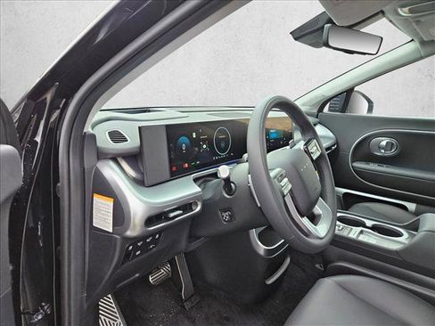 New 2026 Hyundai Ioniq 9 Calligraphy image 3