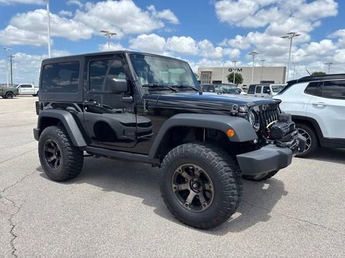 Used 2018 Jeep Wrangler Sport AWD/4WD image 3