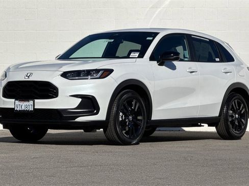 Certified 2026 Honda HR-V Sport image 11