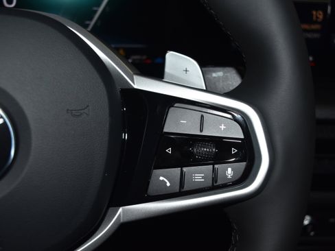 New 2026 BMW 330i xDrive Sedan w/ M Sport Package image 9