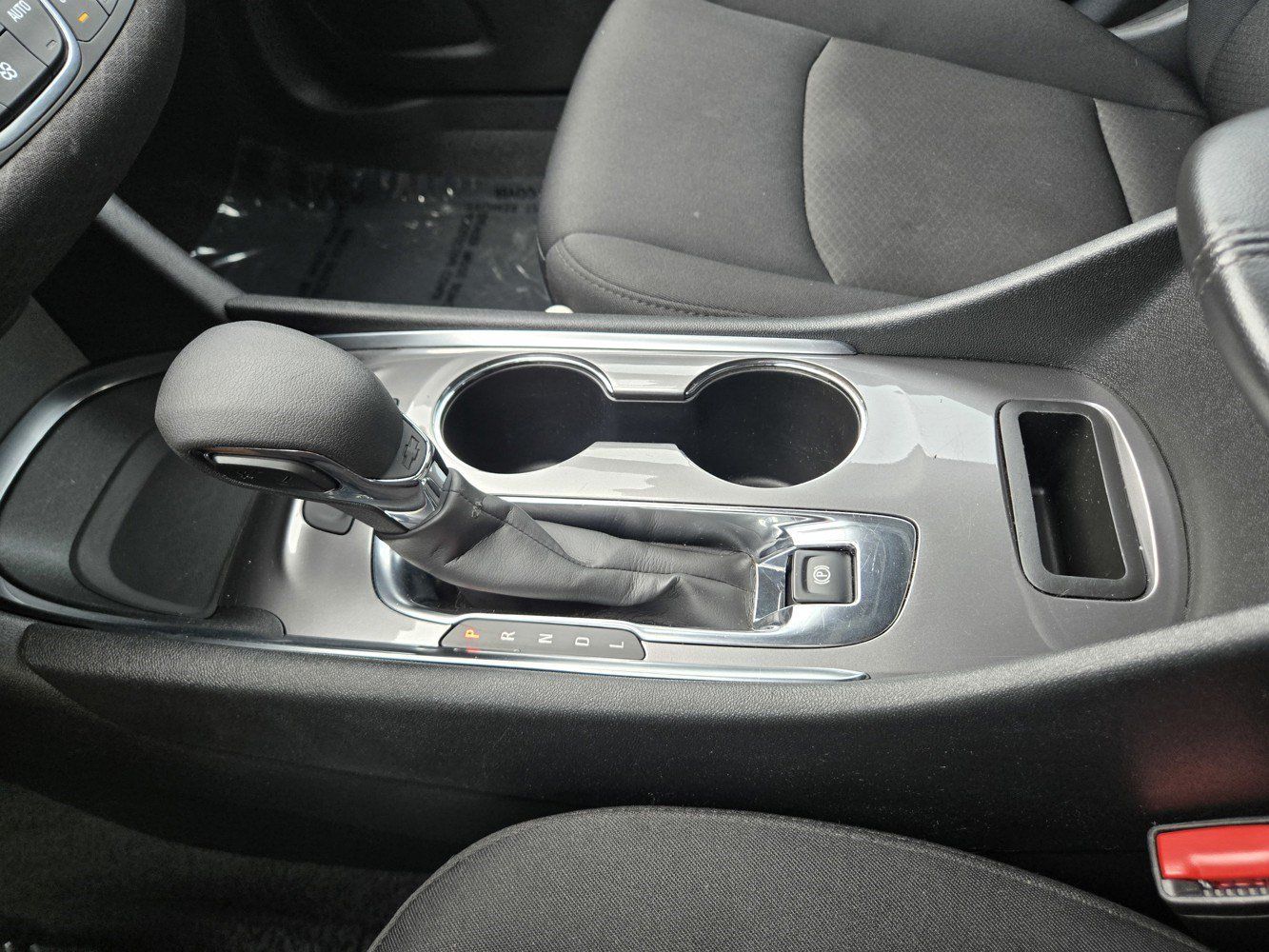 Used 2025 Chevrolet Malibu LT FWD image 11