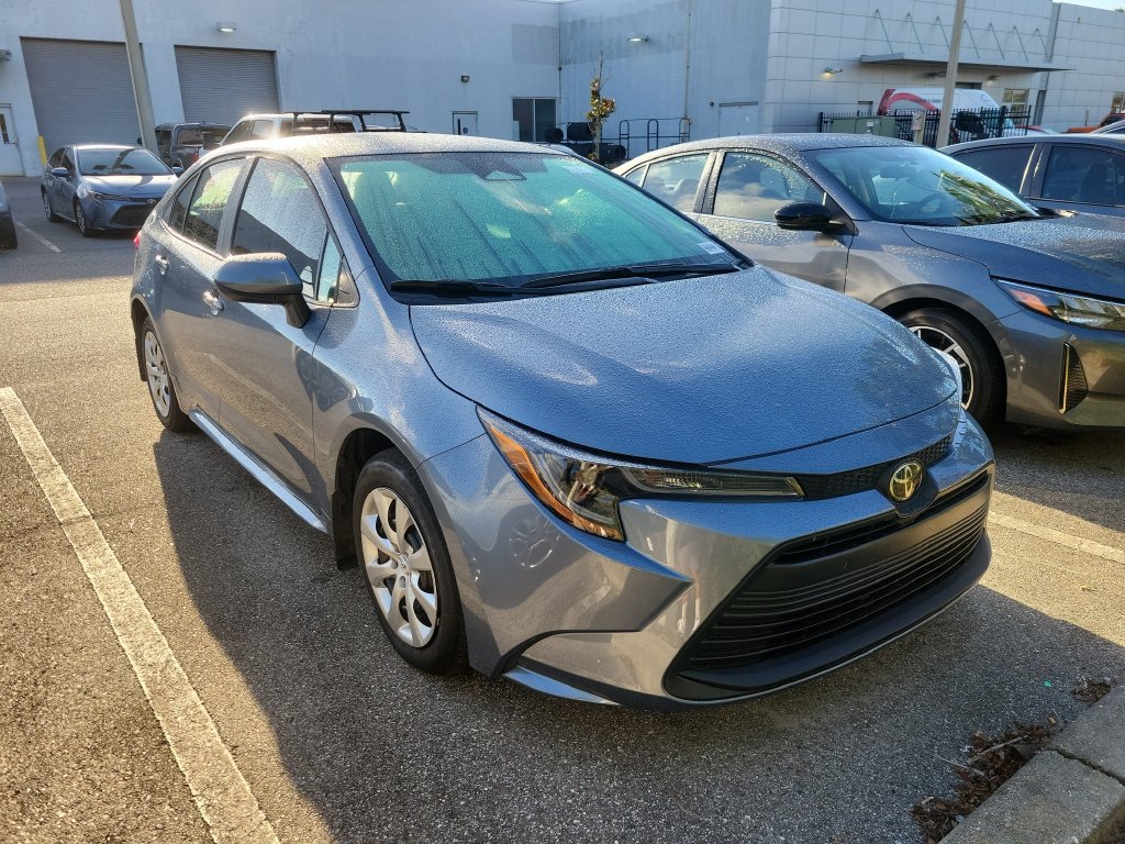 Used 2026 Toyota Corolla LE FWD image 2