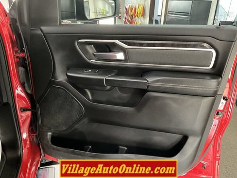 Used 2023 RAM 1500 Big Horn AWD/4WD image 38