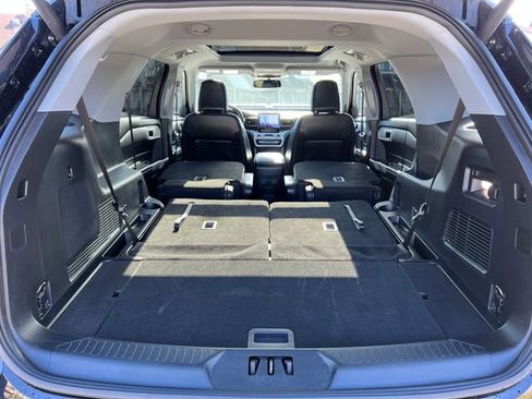 Used 2023 Ford Explorer XLT w/ Equipment Group 202A image 30