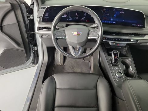 Used 2025 Cadillac XT4 Premium Luxury FWD image 15