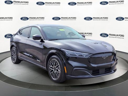 Certified 2025 Ford Mustang Mach-E Premium RWD image 7