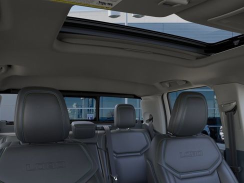 New 2026 Ford Maverick Lobo AWD/4WD image 15