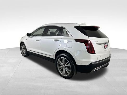 Used 2021 Cadillac XT5 Premium Luxury w/ Platinum Package AWD/4WD image 4